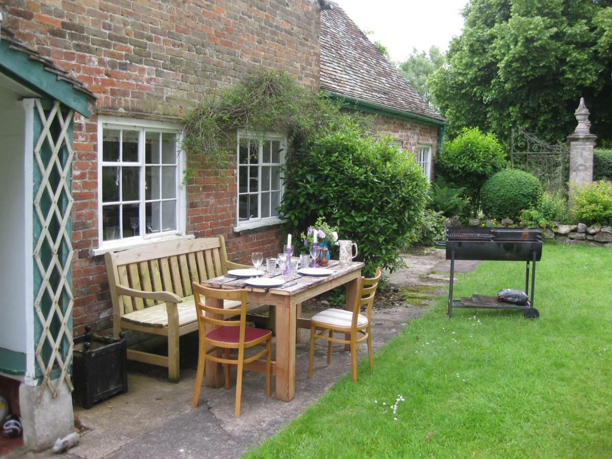 Job'S Mill Cottage Warminster Esterno foto