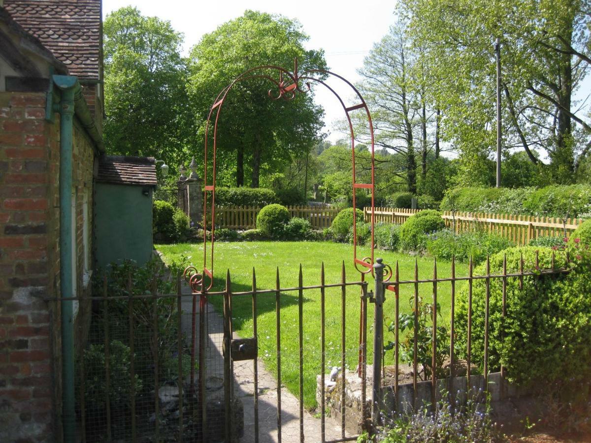 Job'S Mill Cottage Warminster Esterno foto